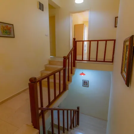 Uzumlu Willa